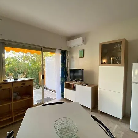 Apartmán C037-nice With Garden And Parking - Near *